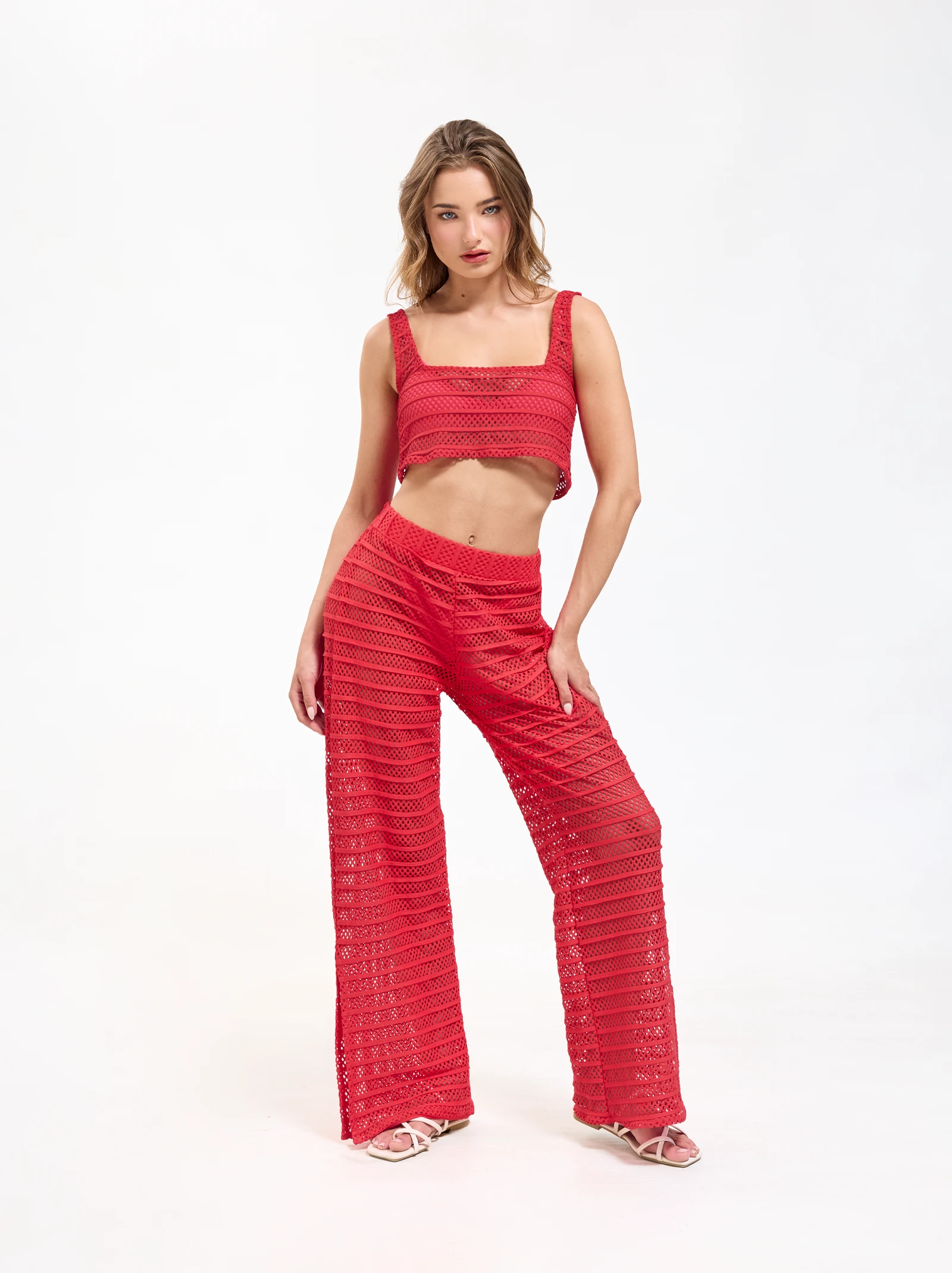 vyne pant crimson